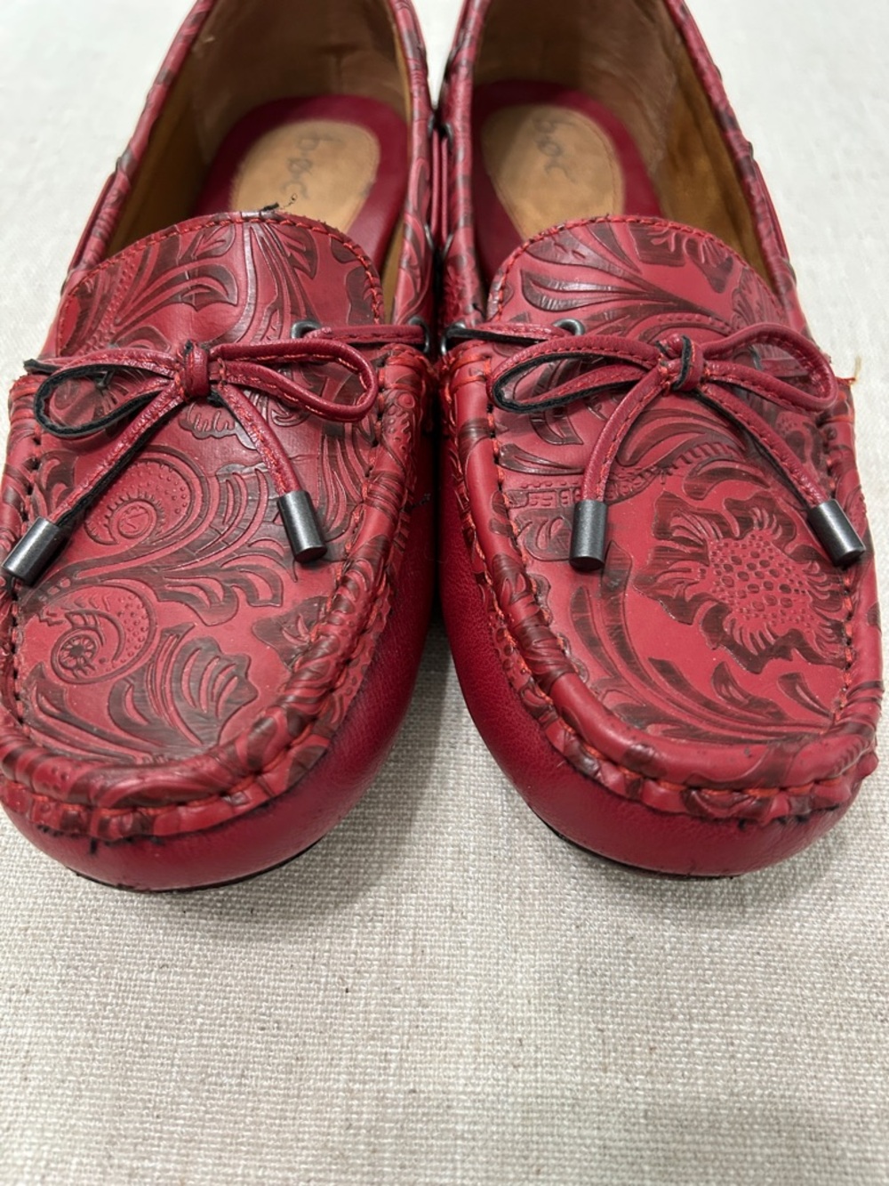 Born b.o.c. Shoes Women’s 8 Red Leather Floral Casual Driving Loafers - Picture 10 of 12